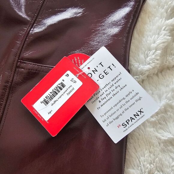 NWT Spanx Pants Women S Petite Ruby Faux Patent Leather Stretch Mid Rise - Picture 4 of 5